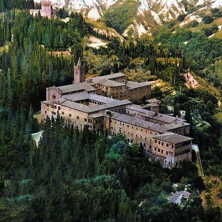 Hotel Mirella Casciano Di Murlo Bagian luar foto